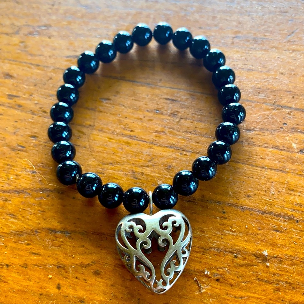 Jay king black bead stretch bracelet & puff heart